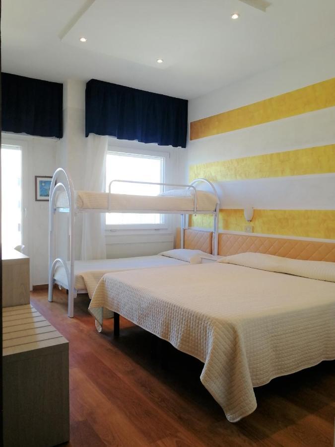 Hotel Diplomatic ริชโชเน ภายนอก รูปภาพ