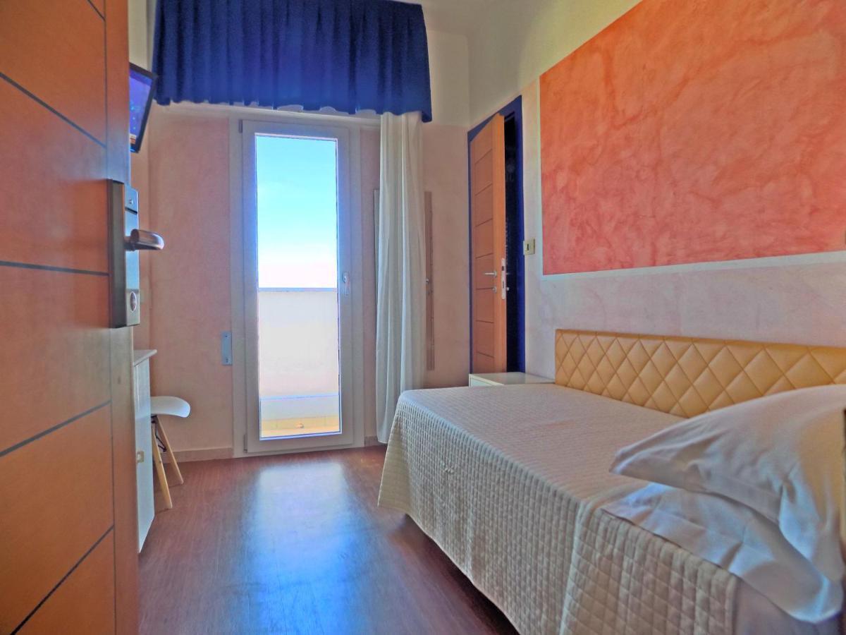 Hotel Diplomatic ริชโชเน ภายนอก รูปภาพ